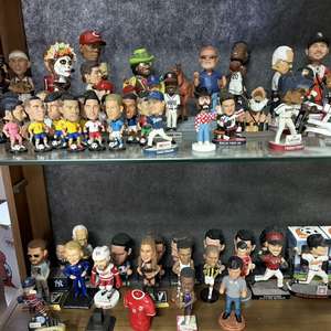 100% 定制树脂毕业礼物汽车摆件手工制作手绘逼真个性化摆件定制 - Product Image 4