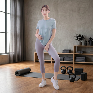 Leggings de yoga sans couture taille haute longueur mollet, couleur unie, en Spandex et Nylon, avec taille élastique, pour le fitness - Product Image 1