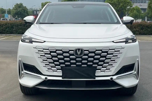 Vehículos <span class=keywords><strong>de</strong></span> Lujo Usados <span class=keywords><strong>Baratos</strong></span> <span class=keywords><strong>de</strong></span> China, Autos con Volante a la Izquierda, Changan Uni-k 2022 2023 2024, SUV <span class=keywords><strong>de</strong></span> Segunda <span class=keywords><strong>Mano</strong></span>, Auto <span class=keywords><strong>de</strong></span> Gasolina en Venta - Product Image 4