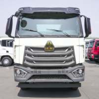 Тягач Sinotruk NX Tx 6X4, тяжелый, 40т, б/у, HOWO, дизель Евро-2, леворульный, двигатель Weichai, 10 шин