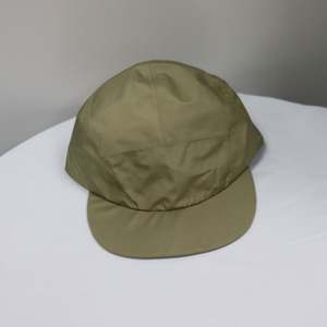 หมวกกีฬาแบบมีโลโก้ปัก หมวกแก๊ปทรงทรัคเกอร์ ผ้าโพลีเอสเตอร์ 100% แบบด็อบบี้ กันน้ำ ระบายอากาศได้ดี รับผลิตตามแบบ สั่งทำได้ - Product Image 2