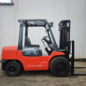 Chariot élévateur Toyota d'occasion 3,5 tonnes en bon état avec inspection vidéo et rapport technique - Livraison gratuite - Product Image 4