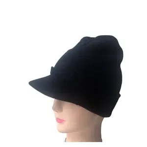 แฟชั่น Unisex ความหนา100% คริลิคสีดำฤดูหนาว Cuffed ถักหมวกหมวกกับหมวก