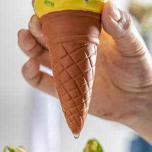 85 ml Crème Glacée Argile Rouge Poterie <span class=keywords><strong>Terre</strong></span> <span class=keywords><strong>Cuite</strong></span> Fleur Arrosage Pointes Piquets Globes Céramique Grenouille Infiltrateur Fleur Abreuvoir Dripper - Product Image 5