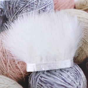 <span class=keywords><strong>Gonna</strong></span> in <span class=keywords><strong>Piume</strong></span> di Tacchino Reali <span class=keywords><strong>con</strong></span> Accessori in Pizzo per Abbigliamento da Spettacolo, Disponibile Direttamente dalla Fabbrica - Product Image 2