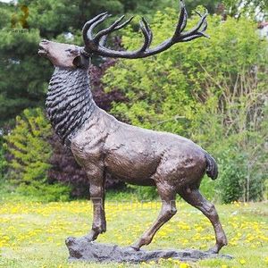 Statua di Cervo Skyfall in Bronzo a Grandezza Naturale RELONG, Scultura di Cervo in Ottone per Decorazione Esterna di Parchi - Product Image 4
