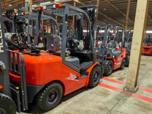Forklift LPG 3 Ton Mesin Jepang Nissan K25, Pengangkat Fork, Forklift Tugas Berat, Peralatan Penanganan Material - Product Image 3
