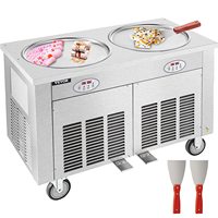 Machine à rouleaux de crème glacée du Bangladesh en promotion avec prix attractif et longue durée de vie, ingénieurs disponibles pour l'entretien des machines