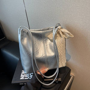 Sac à bandoulière professionnel pour femme, nouveau style 2026, pour les trajets quotidiens, décontracté, grande capacité, sac fourre-tout à main - Product Image 1