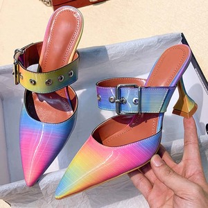 Sandalias de Tacón Alto con Hebilla Puntiaguda y Punta Cerrada para Mujer, Estilo Moderno, Tacón Bajo, para Fiesta, Mules Sexys - Product Image 1
