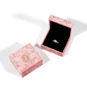High Quality Vintage Chinese Rectangle Floral Pattern Luxury Velvet Jewelry Box Pink Charms for Rings <b>Earrings</b> Necklaces - Product Image 4