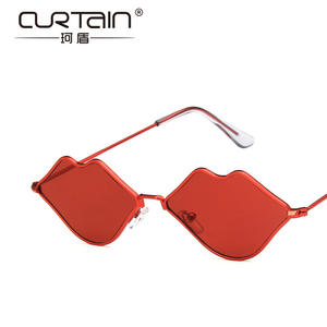 צורת השפה הבציר נשיקה מותג מעצב משקפי שמש לנשים סגסוגות משקפי שמש - Product Image 3