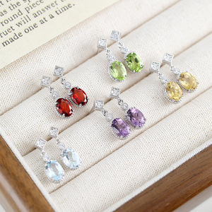 โรงงาน SPJ ขายส่งต่างหูเงินแท้ 925 ประดับพลอยธรรมชาติ ดีไซ<span class=keywords><strong>น</strong></span>์หรูหรา ประดับด้วยโกเม<span class=keywords><strong>น</strong></span>และโทแพซ <span class=keywords><strong>ส</strong></span>ำหรับผู้หญิง - Product Image 2