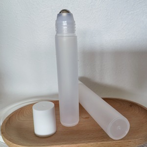 Chai lăn khử mùi dạng bi massage cổ thẳng PP 30ml, dùng cho tóc và toàn thân - Product Image 3