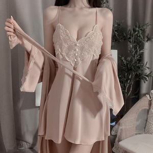 Ensemble de pyjamas en satin pour femmes, robe de nuit en soie, vêtements de nuit doux et confortables, vêtements de détente à la maison, adaptés au repos et à la relaxation quotidiens - Product Image 2