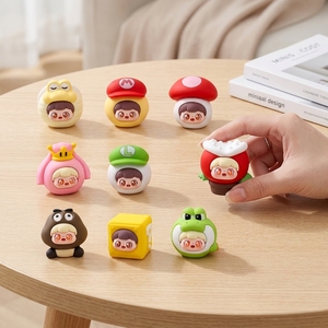 Figurines en résine de héros de dessins animés Kawaii, miniatures de plombiers garçons champignons, statues d'<span class=keywords><strong>anime</strong></span> pour bureau, accessoires de bricolage, vente en gros - Product Image 1