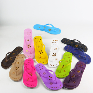 Nouvelles femmes chaussures sandales d'été Chaussures Nue Pied <span class=keywords><strong>Femme</strong></span> Clapper tongs pantoufles pour dames - Product Image 2