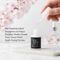 Colle à ongles liquide personnalisée ultra-résistante pour une adhérence ferme aux plaques d'ongles en plastique et une tenue durable