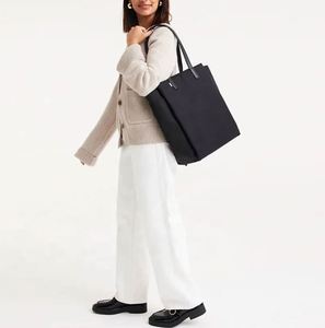 Échantillon Gratuit Nouveau Sac Fourre-tout Grande Capacité Personnalisé pour Femme, Sac à Bandoulière Quotidien, Sac de Travail pour Enseignante, Sac à Ordinateur Portable, Sac Fourre-tout pour Voyage et École - Product Image 6