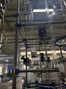 Réacteur de distillation en verre GMP réacteur en verre sous vide colonne de rectification à l'échelle pilote purification des huiles essentielles - Product Image 5