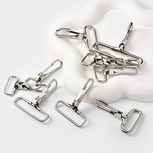 Gancho para Bolsa de Metal, Gancho de Alambre de Hierro, Fácil de Usar, Accesorios Prácticos para Bolsas, Primavera 2024 - Product Image 4