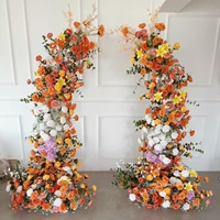 Arrangement artisanal de luxe, support d'arche ouverte, fond de scène, rose artificielle en soie, fleur de corne de vache, décoration d'événement d'Halloween