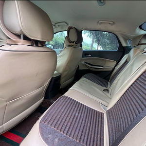 <span class=keywords><strong>Ford</strong></span> <span class=keywords><strong>Escort</strong></span> <span class=keywords><strong>Berlina</strong></span> con Cambio Automatico, Motore Turbo, Interni in Pelle, Cerchi R16, Trazione Anteriore, Guida a Sinistra - Product Image 6