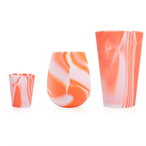 Vaso de silicona con logotipo personalizado, vaso de 16 oz, barra nocturna irrompible, vaso para cerveza, ice shot, para viaje y fiesta - Product Image 1