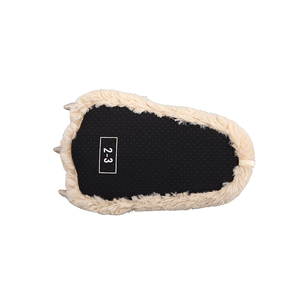 OEM/ODM Chaussons en peluche mignons en forme de <span class=keywords><strong>patte</strong></span> <span class=keywords><strong>d</strong></span>'<span class=keywords><strong>ours</strong></span> pour femmes et hommes, pantoufles <span class=keywords><strong>d</strong></span>'intérieur chaudes et confortables en fourrure 3D à griffes <span class=keywords><strong>d</strong></span>'animaux pour l'hiver - Product Image 4