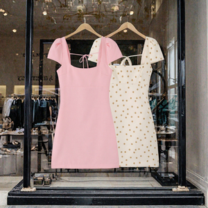 Mini robe à pois rose et crème avec col carré, manches courtes, dos noué, robe moulante décontractée d'été - Product Image 3