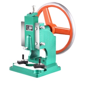 Presse hydraulique de bureau compacte pour le poinçonnage, l'extrusion, l'impression, le rivetage manuel du bois et du plastique, et la découpe d'aluminium - Product Image 2