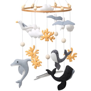 Mobile bébé en feutre thème océan pour chambre d'enfant, décoration nautique, mobile suspendu en bois pour berceau, baleine, <span class=keywords><strong>dauphin</strong></span>, mouette, corail - Product Image 1