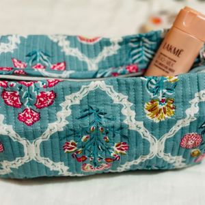 Women's Eco-Friendly Recyclable Cotton Zipper Large Quilted Floral Printed Makeup Bag Travel Organizer Portable <b>Storage</b> Pouch - Product Image 5
