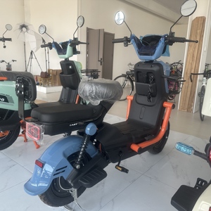 Venta caliente Leisure City E-Bike OEM Factory <span class=keywords><strong>Bicicleta</strong></span> eléctrica Scooter Adultos 48V 12ah/20ah Batería Tipo inteligente digital - Product Image 1