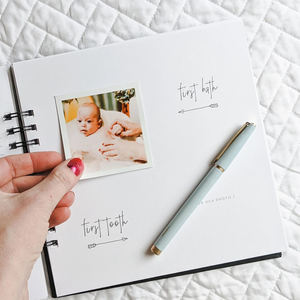 Album <span class=keywords><strong>de</strong></span> nouveau-né à spirales personnalisé avec couverture en tissu, livre <span class=keywords><strong>de</strong></span> souvenirs <span class=keywords><strong>de</strong></span> <span class=keywords><strong>grossesse</strong></span> et journal des étapes importantes <span class=keywords><strong>de</strong></span> la première année, capturant des moments précieux - Product Image 4