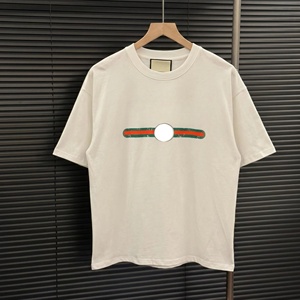 T-shirt à manches courtes Gucci classique et basique en coton 100% respirant, mode décontractée de luxe 2026 pour hommes - Product Image 3