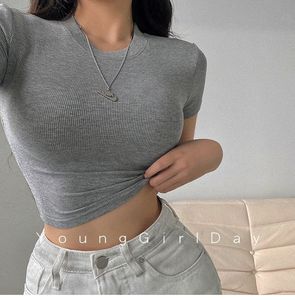 Nouvelle Collection Été – T-shirt Court Slim Uni à Col Ras du Cou pour Femme, Style Européen et Américain, Coupe Ajustée et Manches Courtes Élastiques – Tendance Féminine - Product Image 6