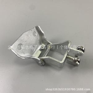 Rodillo de Puerta Central Derecha para Nissan E26 con Volante a la Derecha 82411-3XA0A de Acero con Rodamiento Suave - Product Image 1