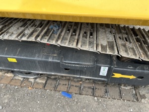 Excavatrice sur chenilles Komatsu d'occasion, modèle 2020, 12,5 tonnes, 140 kW de puissance, avec moteur et moteur électrique, en vente à bas prix - Product Image 5