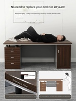 Bureau informatique minimaliste en bois avec tiroir de rangement, plateau épaissi et passe-câbles, idéal pour la maison moderne et les bureaux commerciaux