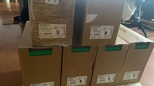 Schneider Atv930u15n4 Nuevo producto original auténtico, garantía <span class=keywords><strong>de</strong></span> un año, puede emitir boletos especiales para consulta - Product Image 2