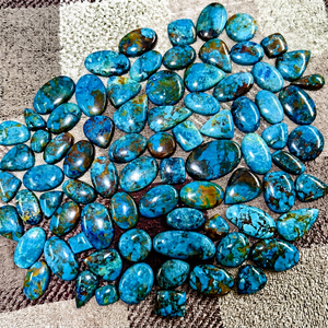 Cabochon de Chrysocolle Naturelle Premium, Turquoise Bleue Vert Polie, Pierres Précieuses Détachées Trimurti Gems Rajasthan 20-50mm Personnalisable - Product Image 1