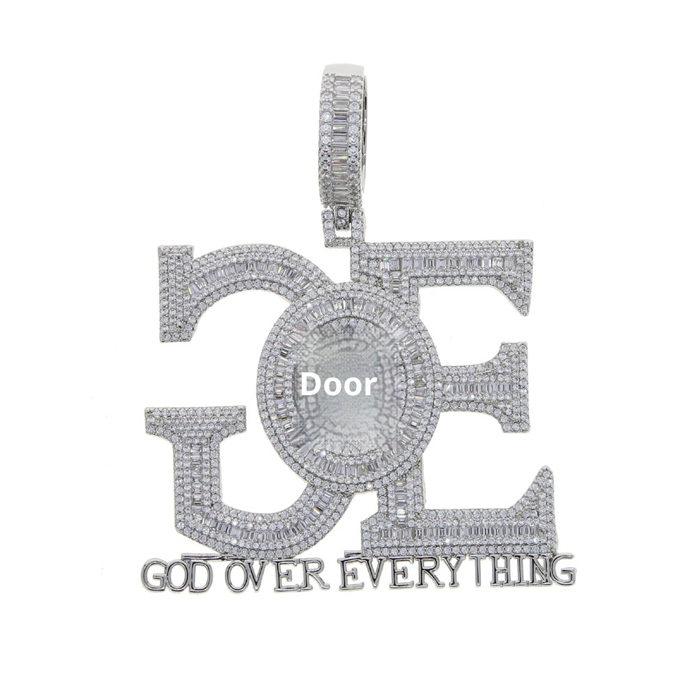 Color plata, con cadena (60cm)