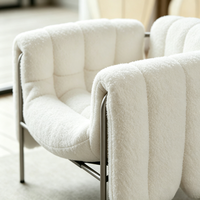 Fauteuil simple Tenghang moderne et minimaliste en velours avec structure en acier inoxydable, style de designer de luxe léger pour salon et loisirs
