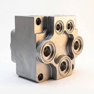 Bloc de collecteur hydraulique en alliage d'aluminium 6061 usiné sur mesure par CNC, multi-ports intégré, faible MOQ, ingénierie inverse - Product Image 1