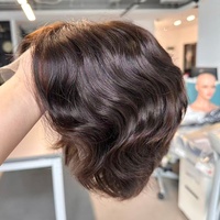 Perruque courte ondulée coupe pixie en cheveux humains, sans colle, bonnet ajustable, style naturel pour femmes, vente en gros