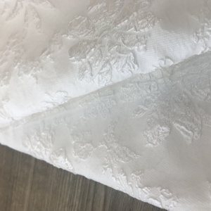 गुलदाउदी बनावट वाले उभरे हुए उभरे हुए गुलदाउदी पुष्प पैटर्न डिजाइन के साथ बुना हुआ पॉलिएस्टर 3डी आयामी जैक्वार्ड - Product Image 3