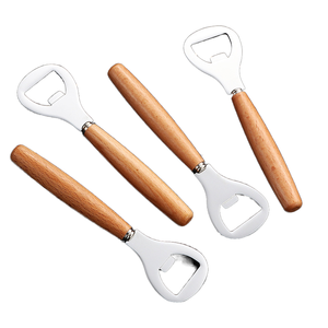 Abridor <span class=keywords><strong>de</strong></span> Botellas Multifuncional Moderno y Creativo <span class=keywords><strong>de</strong></span> Acero Inoxidable con Mango <span class=keywords><strong>de</strong></span> <span class=keywords><strong>Madera</strong></span> para Abrir Latas <span class=keywords><strong>de</strong></span> Cerveza y Refrescos - Product Image 1