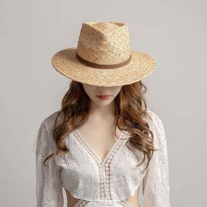 Sombrero de Paja Panamá Hecho a Mano con Decoración de Cinta para Primavera/Verano, Ideal para Exteriores y Protección Solar - Product Image 2