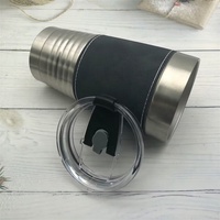 Tasse à café chauffante de voyage de Noël en acier inoxydable à sublimation de 20oz avec manchon lasérable en similicuir